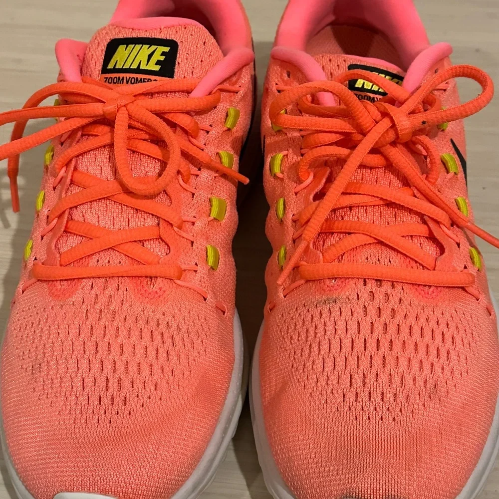 Nike‎ Air Zoom Vomero Blush Pink Women's US 10 Running